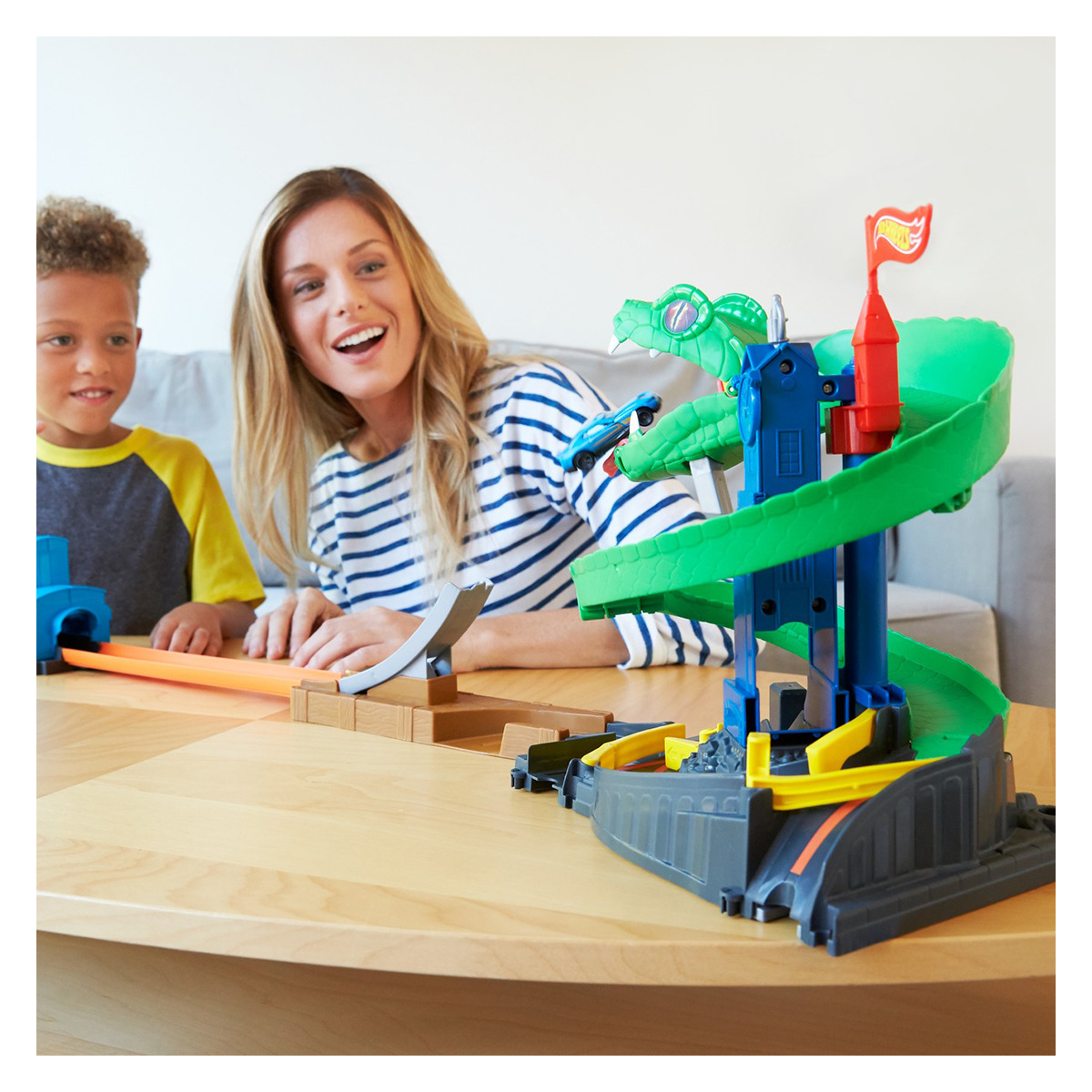 HOT WHEELS mesto kobra set