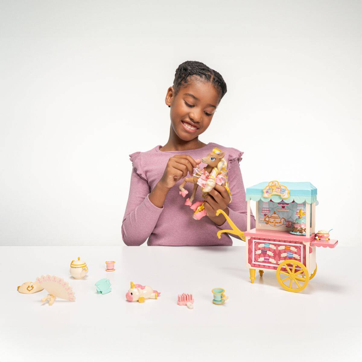 Jakks Pacific figura Wild Manes Cheriejina čajanka in kočijo