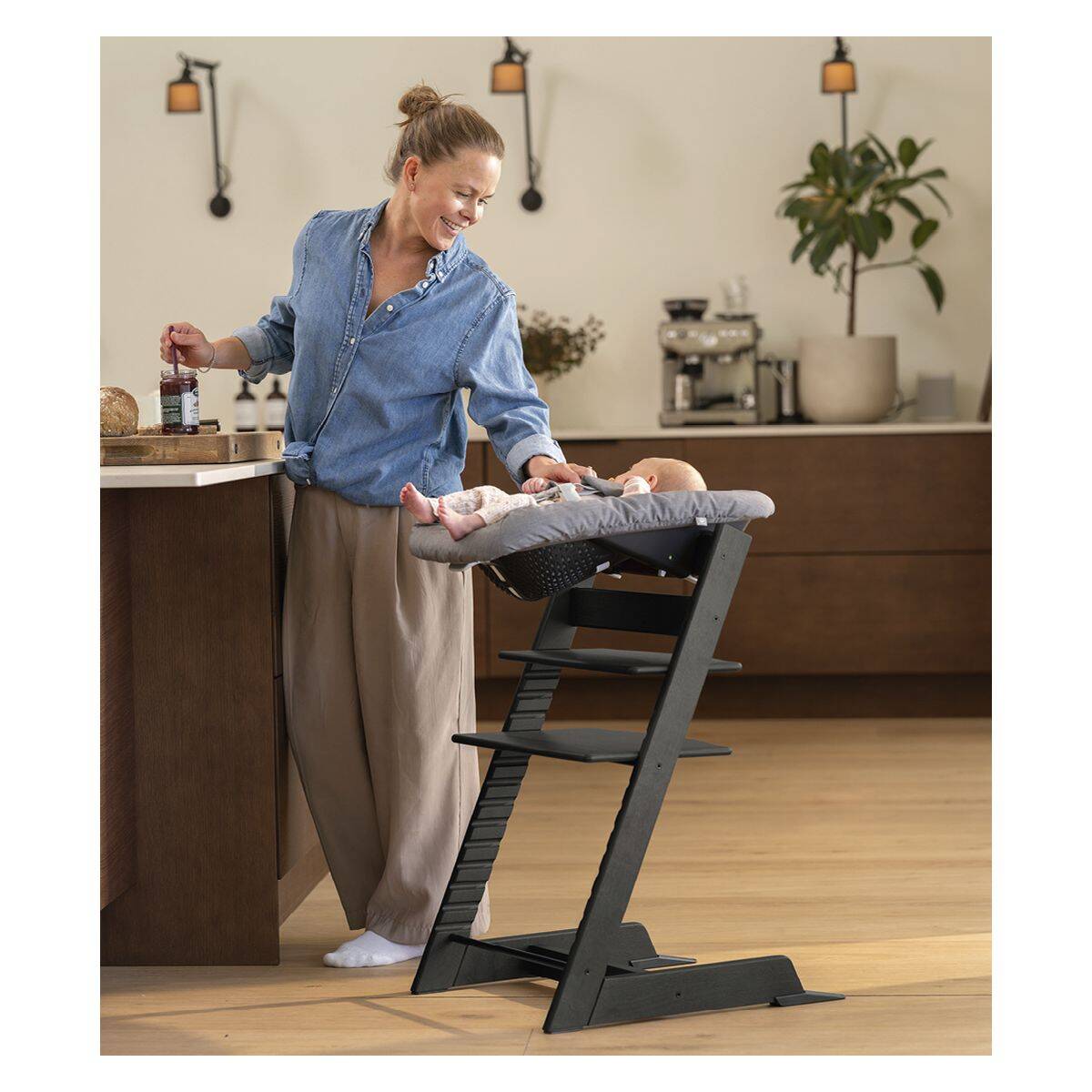 Stokke stol za hranjenje Tripp Trapp set 3v1 black/anthracite 685800
