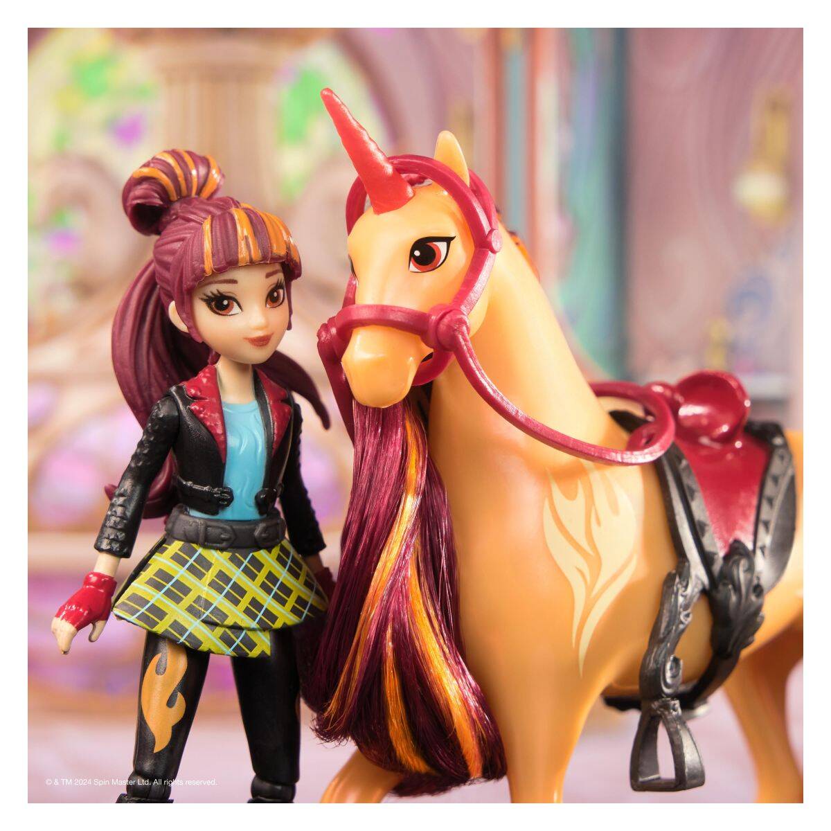 Unicorn Academy punčka Valentina in samorog Cinder