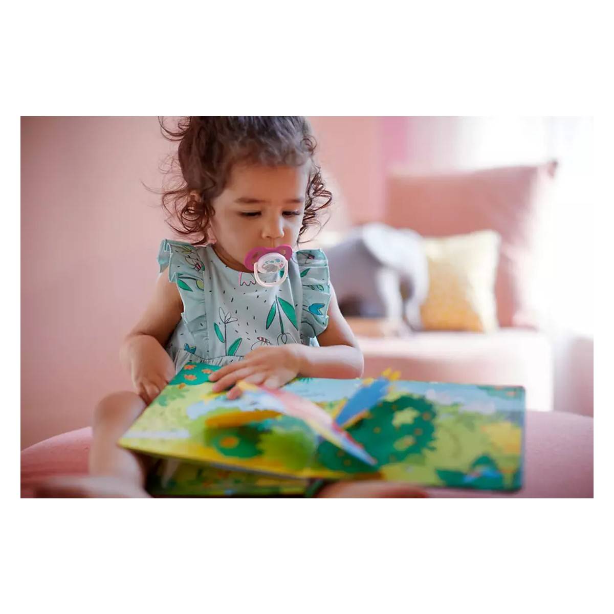 Avent SCF080/08 tolažilna duda - silikon ultra air, 6-18m, ž, slon/pingvin, 2/1