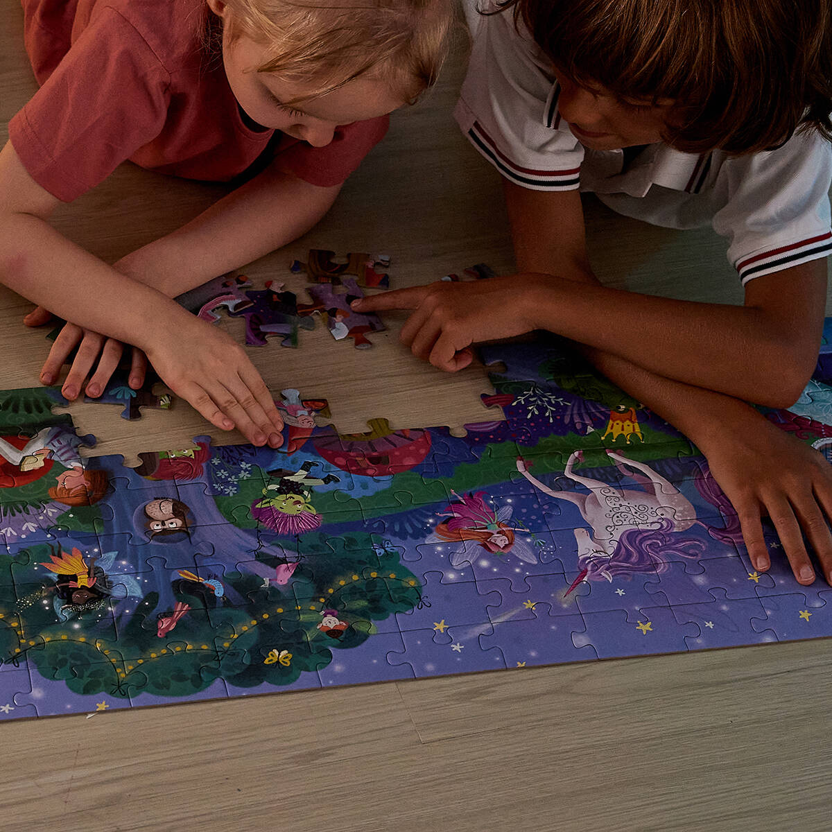 Hape sestavljanka magična, gozdna 1,5m, svetleča v temi,  200 delna