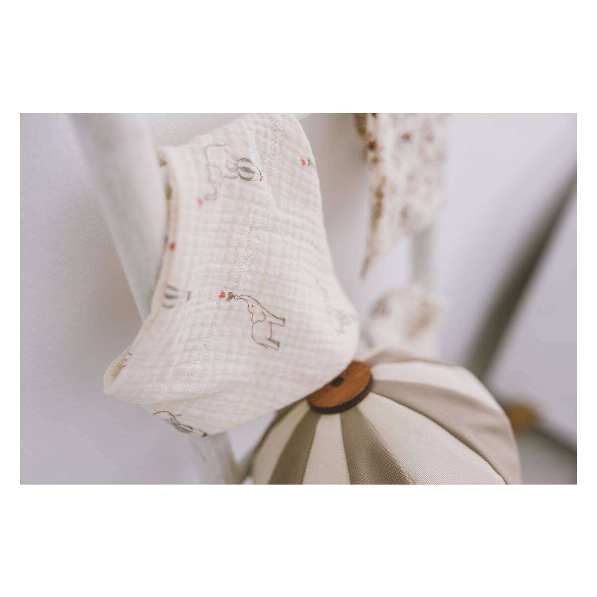 Bubaba by FreeON slinček/rutica muslin sort sort