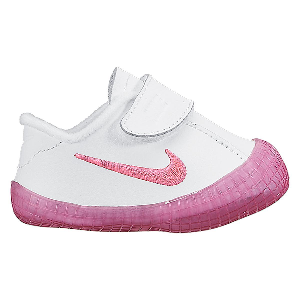 nike crib sneakers