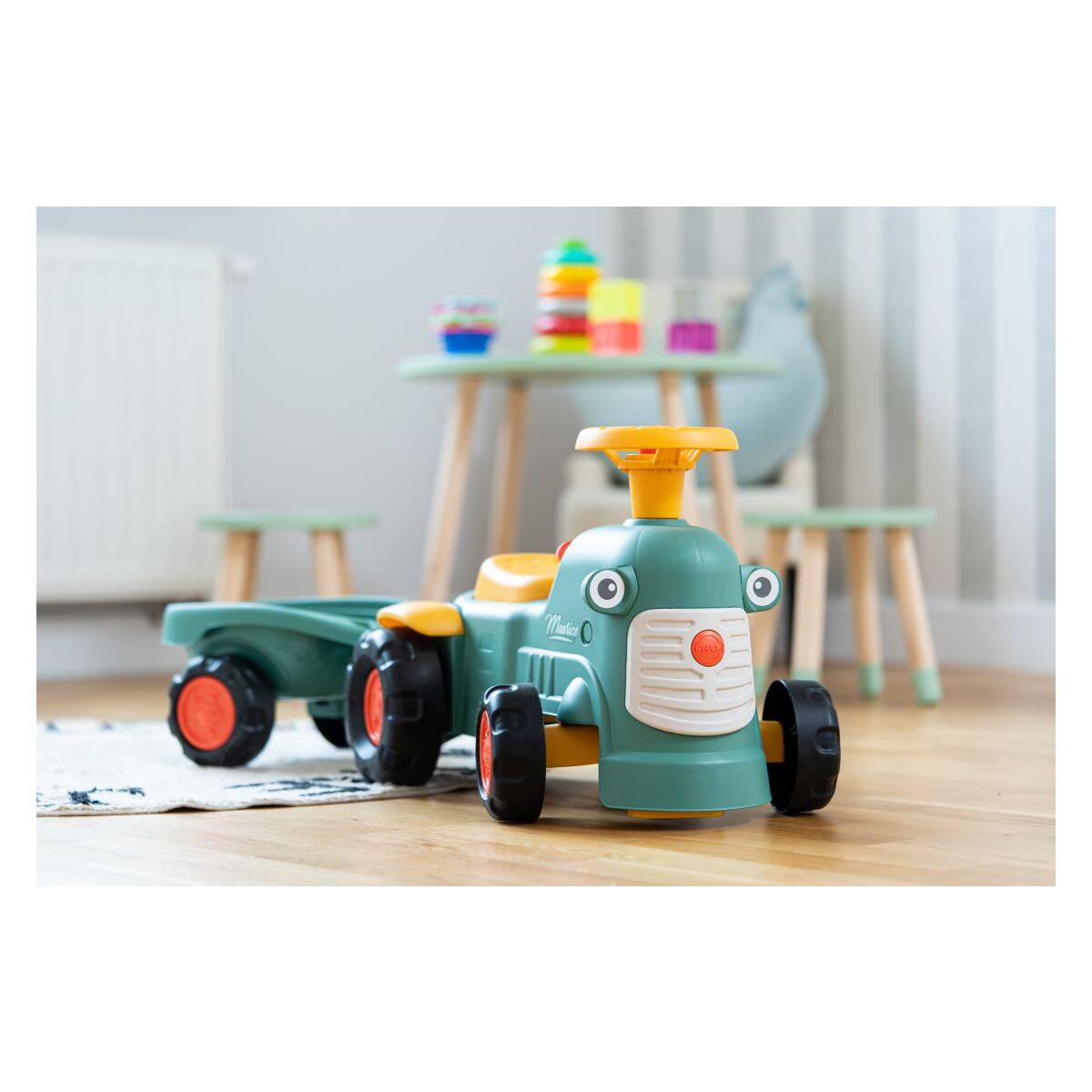 Falk traktor poganjalec Baby s prikolico