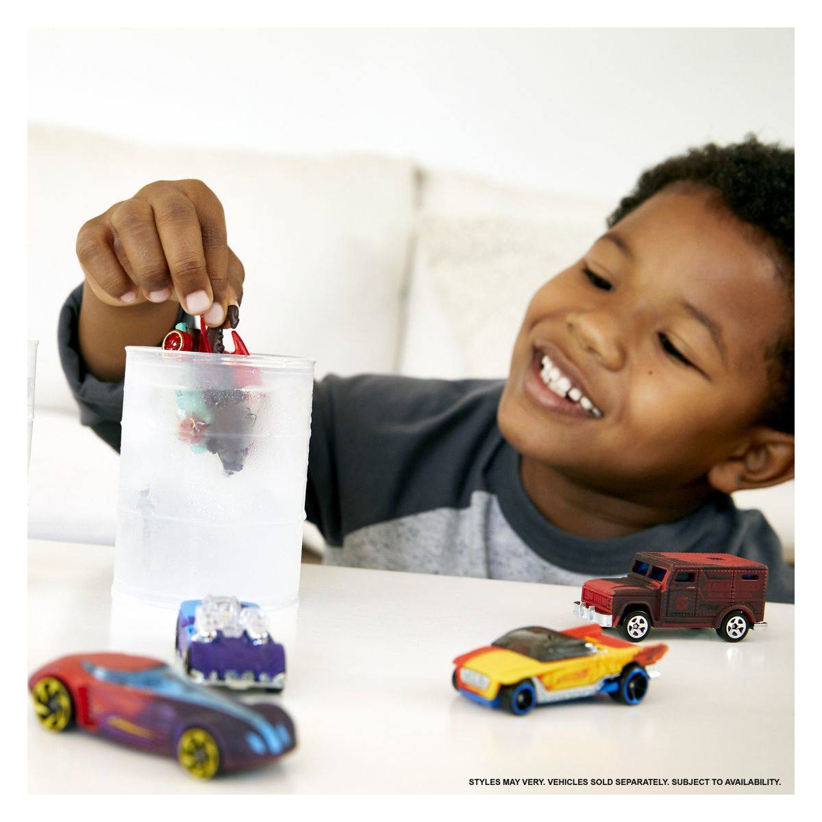 HOT WHEELS autić s promjenom boje