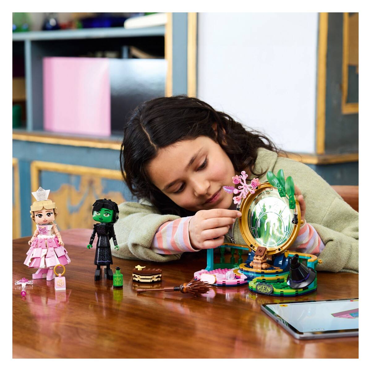 Lego® Wicked 75682 Figuri Elphaba in Glinda