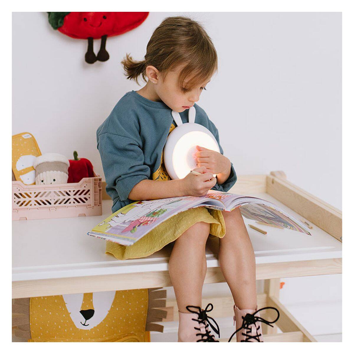 RABBIT AND FRIENDS noćna svjetiljka white