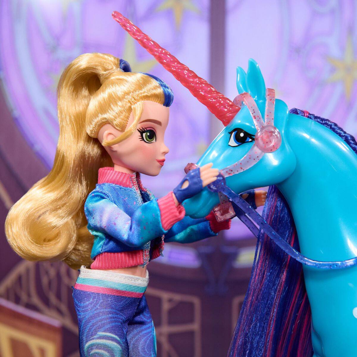 Unicorn Academy punčka Isabel 25