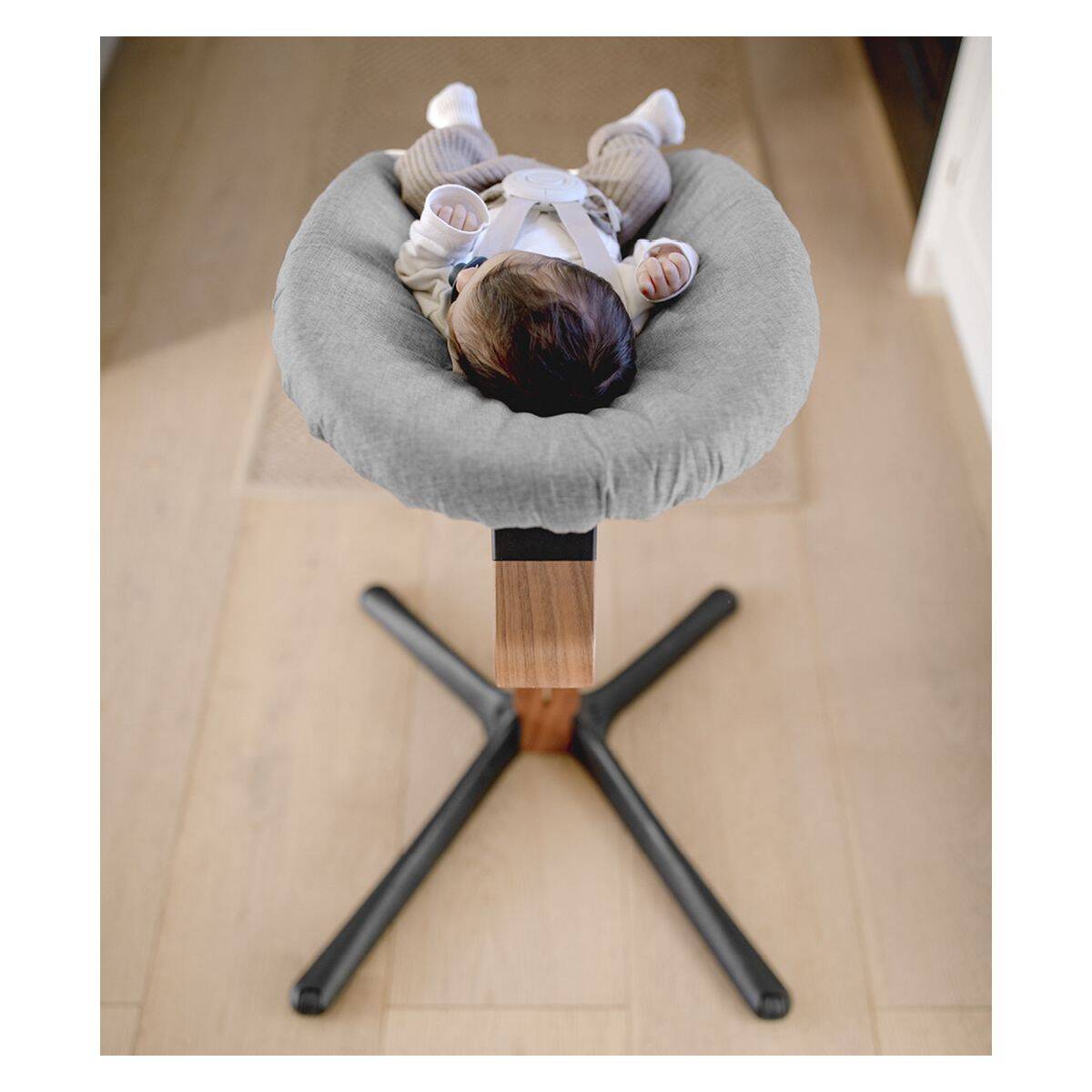 Stokke prenosni stolček Nomi Newborn Set black/grey sand 625911