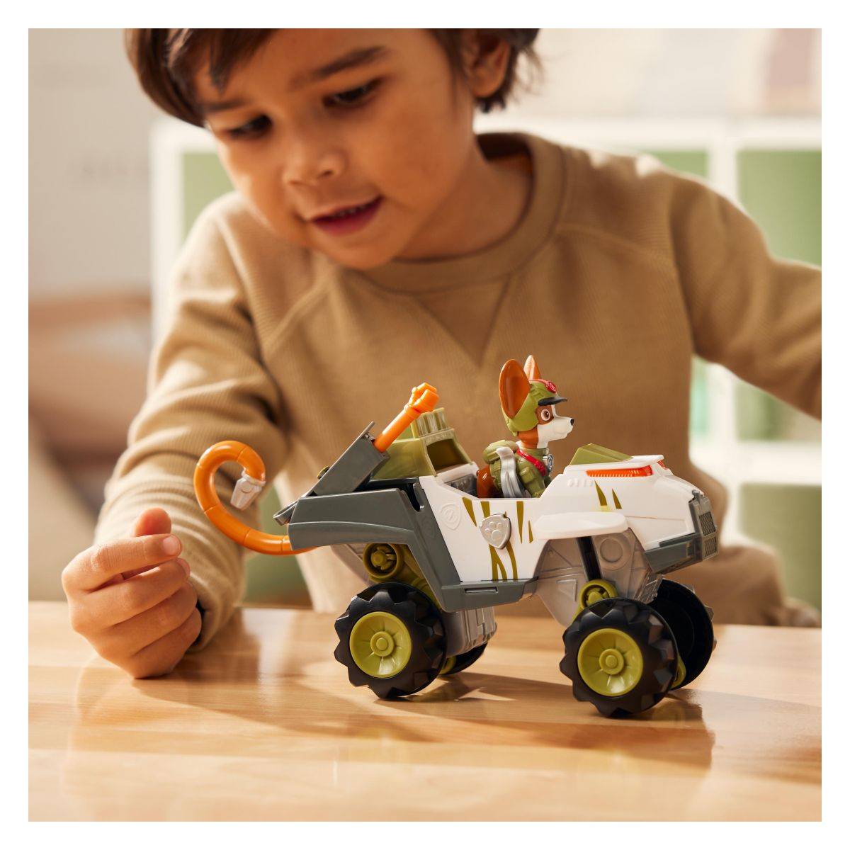 PAW PATROL Jungle vozilo Tracker sa figuricom