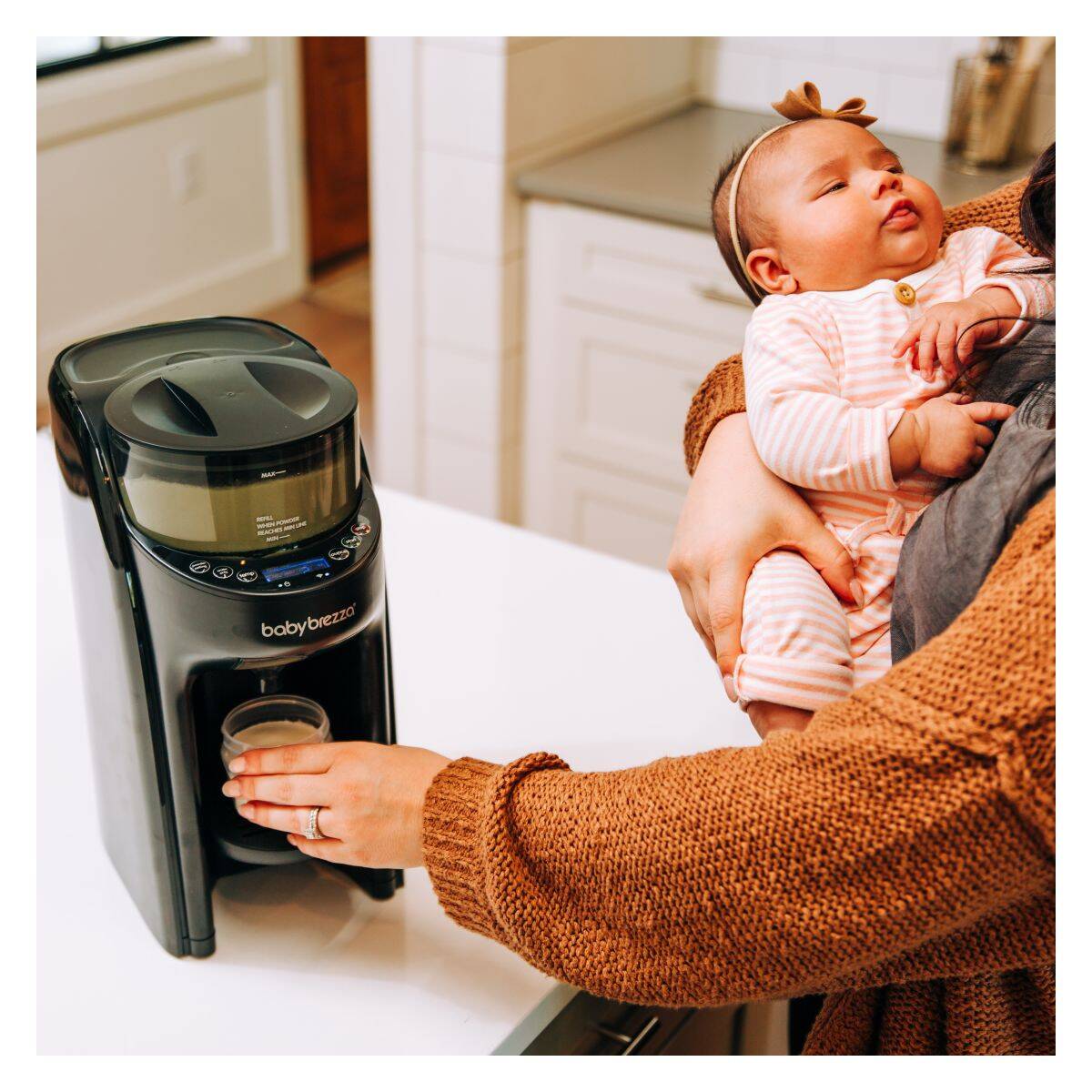 BABY BREZZA uređaj za pripravu adaptiranog mlijeka black FRP0131