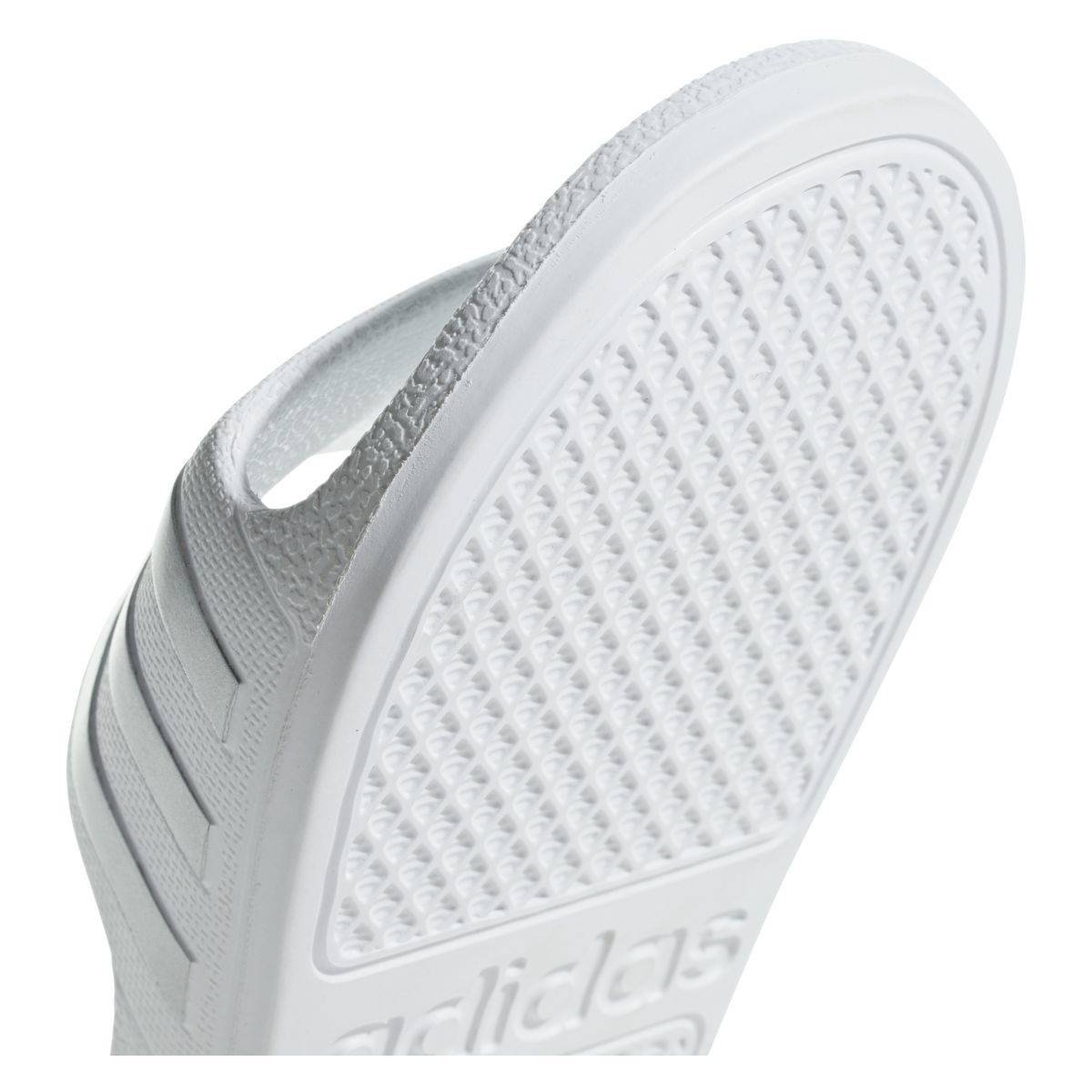 Adidas natikač zunanji F35555 ADILETTE AQUA K U ftwr white/silver met./ftwr white 33
