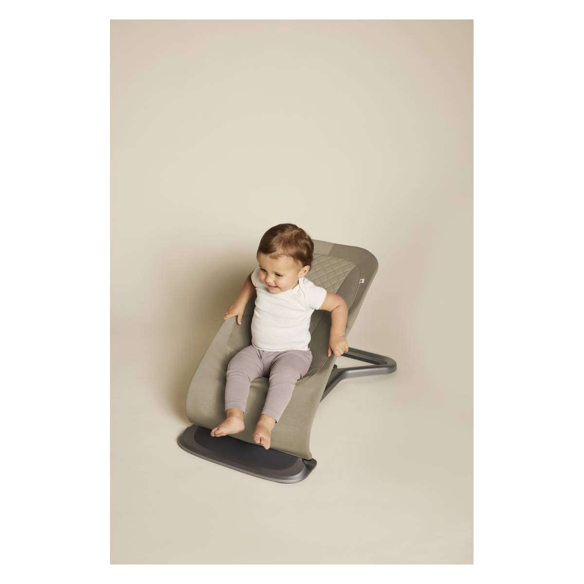 Ergobaby gugalnik Evolve 3 v 1 soft olive