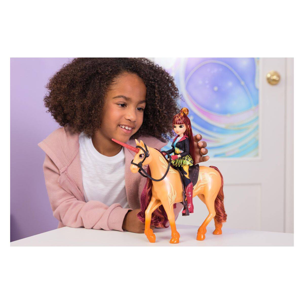 Unicorn Academy samorog Cinder