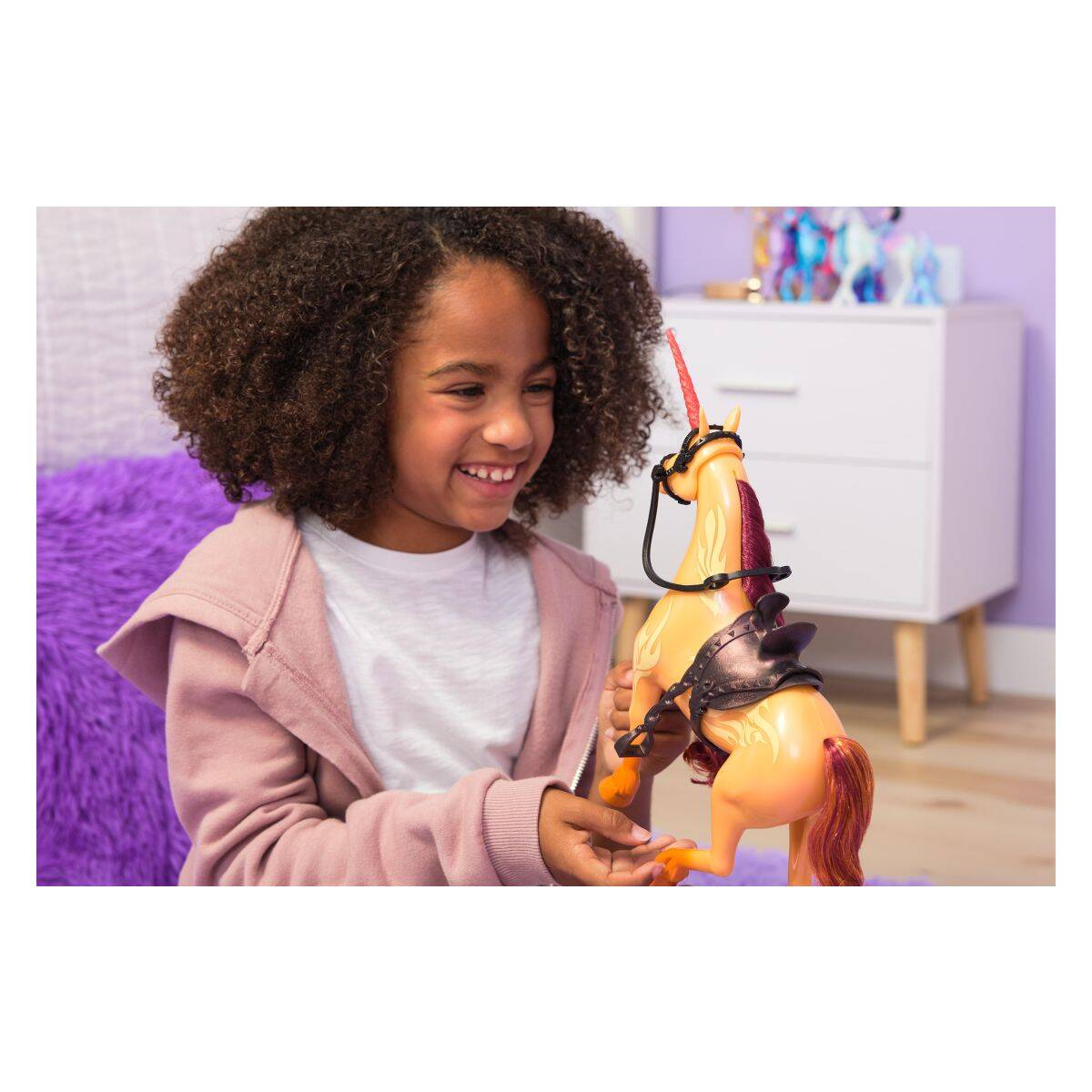 Unicorn Academy samorog Cinder