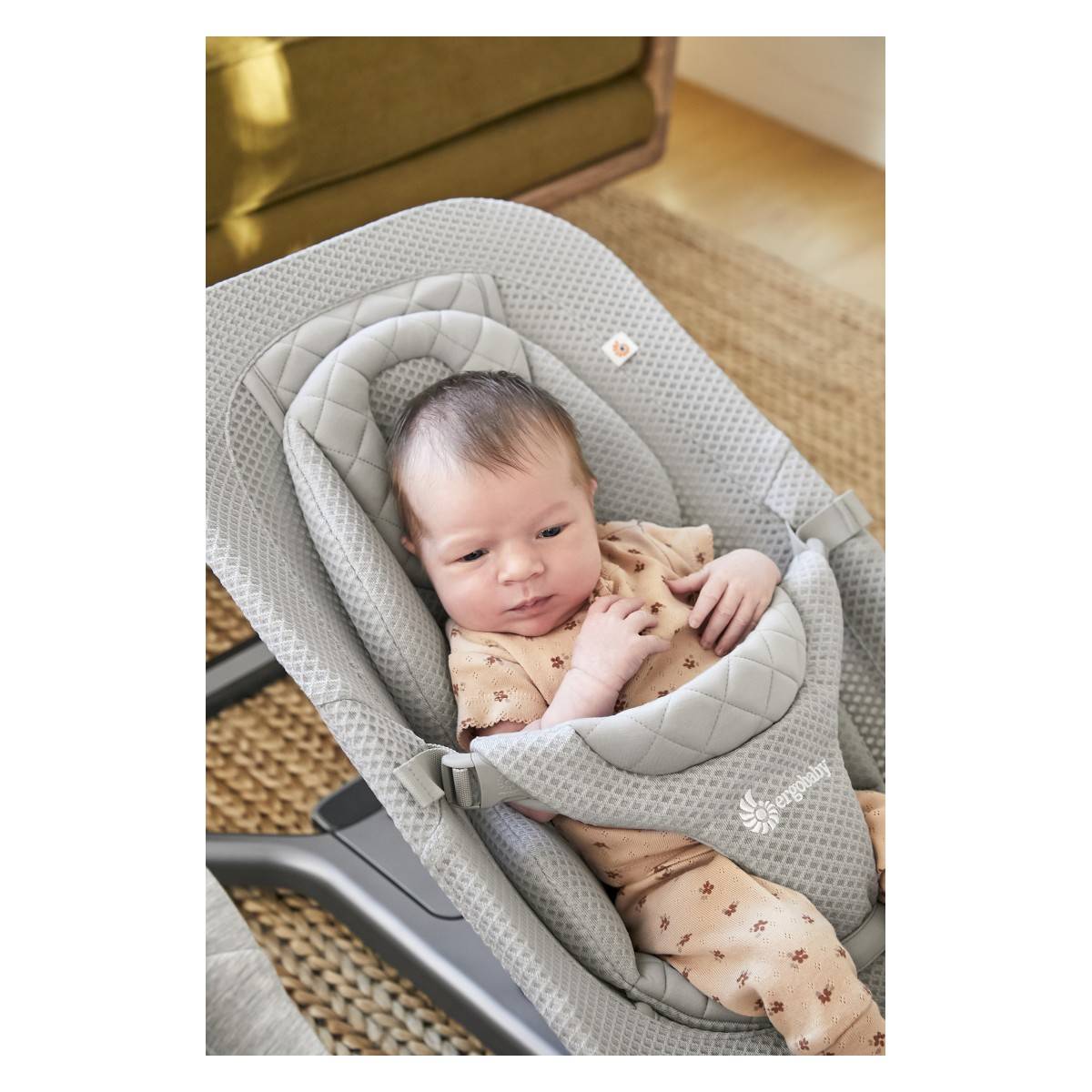 Ergobaby gugalnik Evolve light grey EVLBNCLTGRYMSH